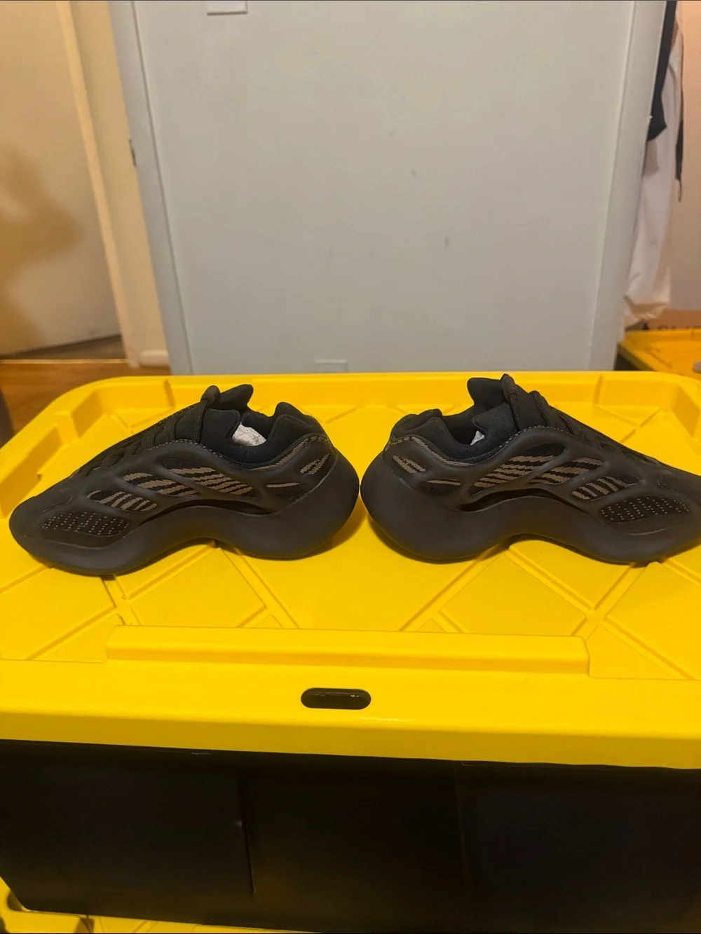 Yeezy Men's Sneakers - Black